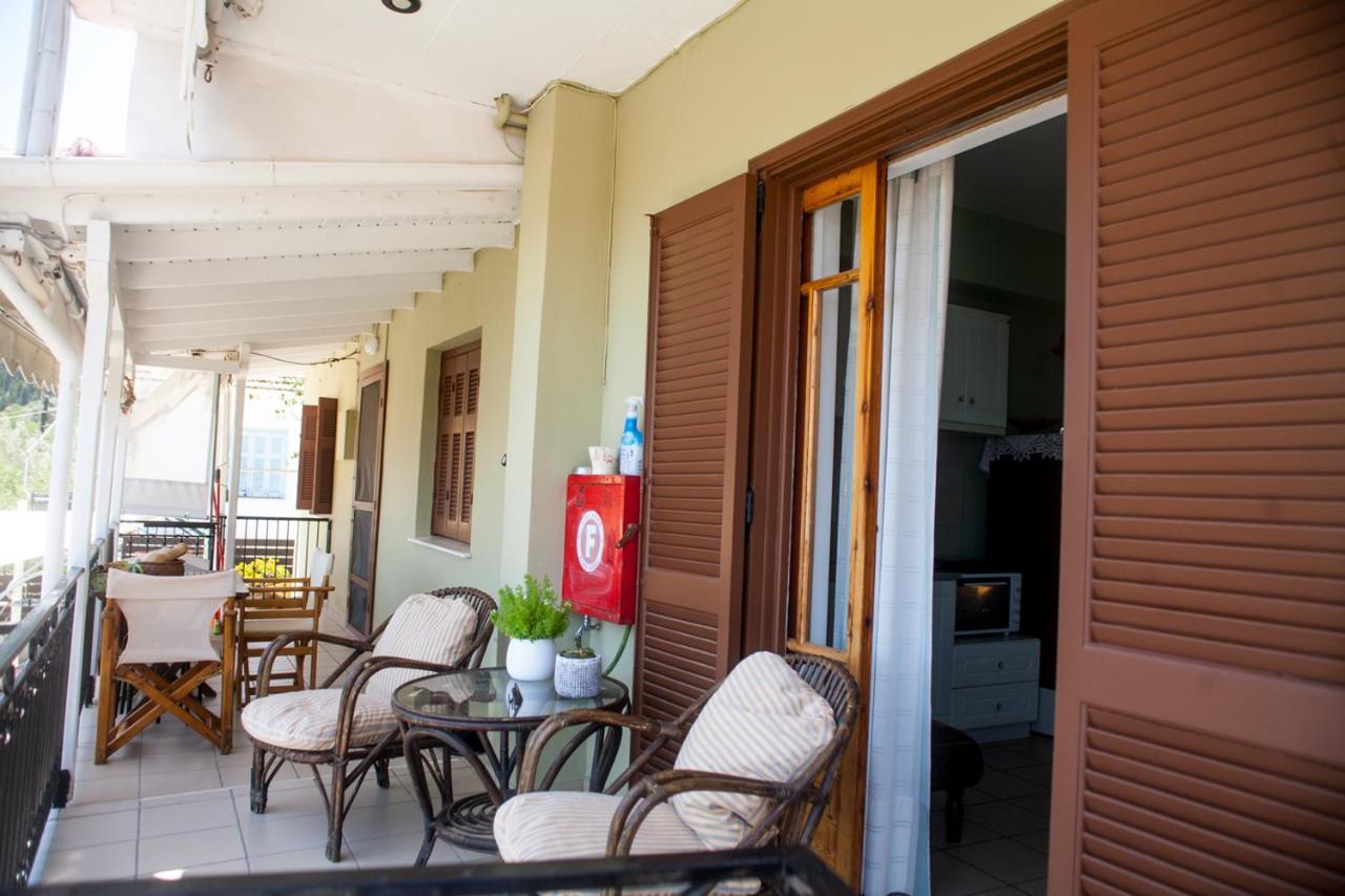 Summer Holidays Apartment Nikiana